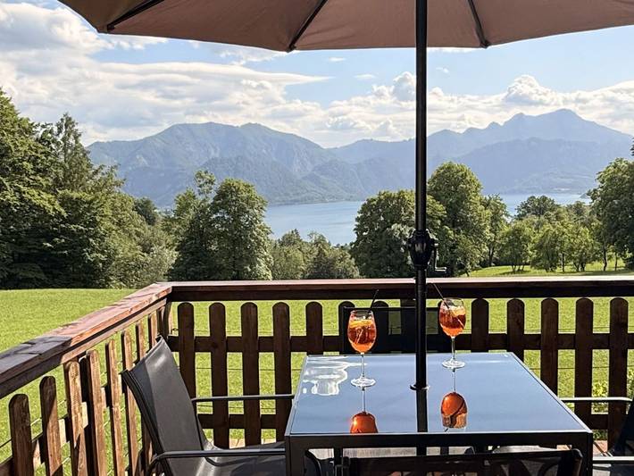 Ferienwohnung für 2 Personen, mit Terrasse und Garten sowie Seeblick im Salzkammergut