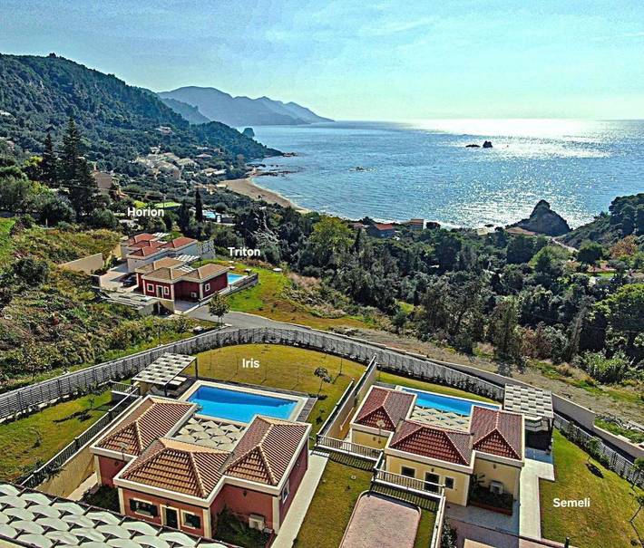 Villa für 8 Personen, mit Ausblick und Garten sowie Pool - 1