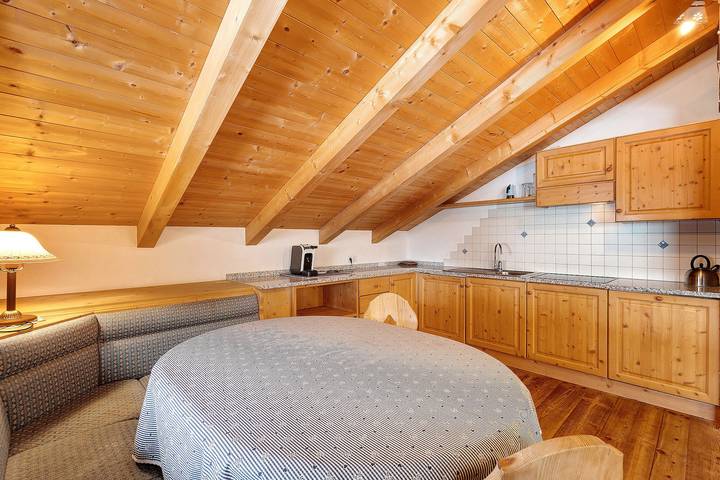 Ganze Wohnung, Apartment 'Plazores Dai Sü' mit Bergblick, Gemeinschaftsterrasse und Wlan in San Vigilio di Marebbe, Enneberg