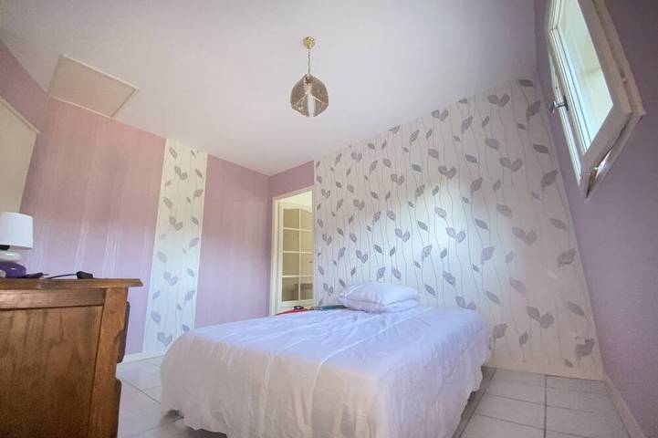 Location de vacances pour 8 personnes, avec jardin et jacuzzi à Vareilles - 4