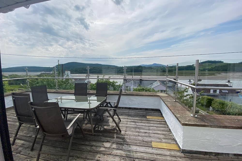 Phoenix Cottage -  a house that sleeps 8 guests  in 3 bedrooms in Kippford, Dumfries and Galloway