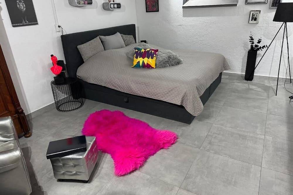 Ganze Wohnung, Gemütliches Kellerzimmer + Bad in Bocholt, Niederrhein