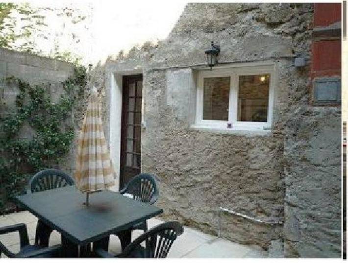 Location de vacances pour 8 personnes, avec terrasse à Villalier