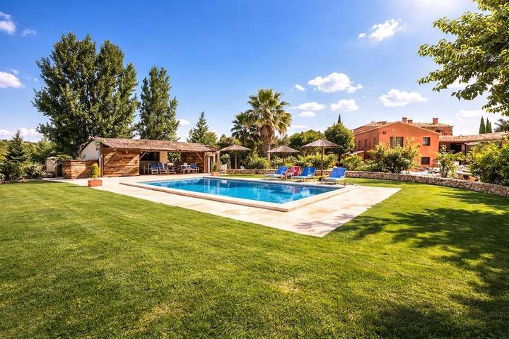 Chalet para 14 personas, con Balcón y Terraza además de Jardín y Piscina en Vall D'albaida - 3