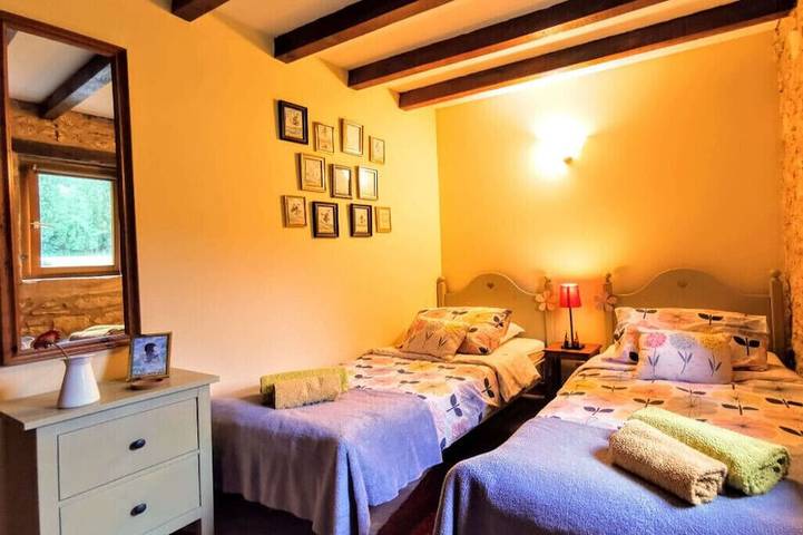 Gîte pour 4 personnes, avec jardin dans Les Eyzies - 4