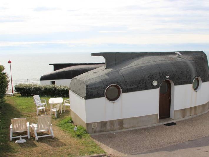 Camping La Falaise - Hébergement 4 personnes - Quilles en l air 3/4 in Équihen-Plage, Région de Boulogne-sur-Mer