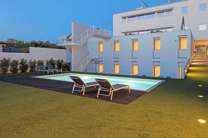 Maison d’hôte pour 2 personnes, avec Terrasse ainsi que Jardin et Piscine à Porto