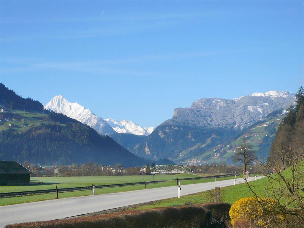 Ganze Ferienwohnung, Apart Ramona (2. Stock) in Tuxer Alpen, Aschau im Zillertal