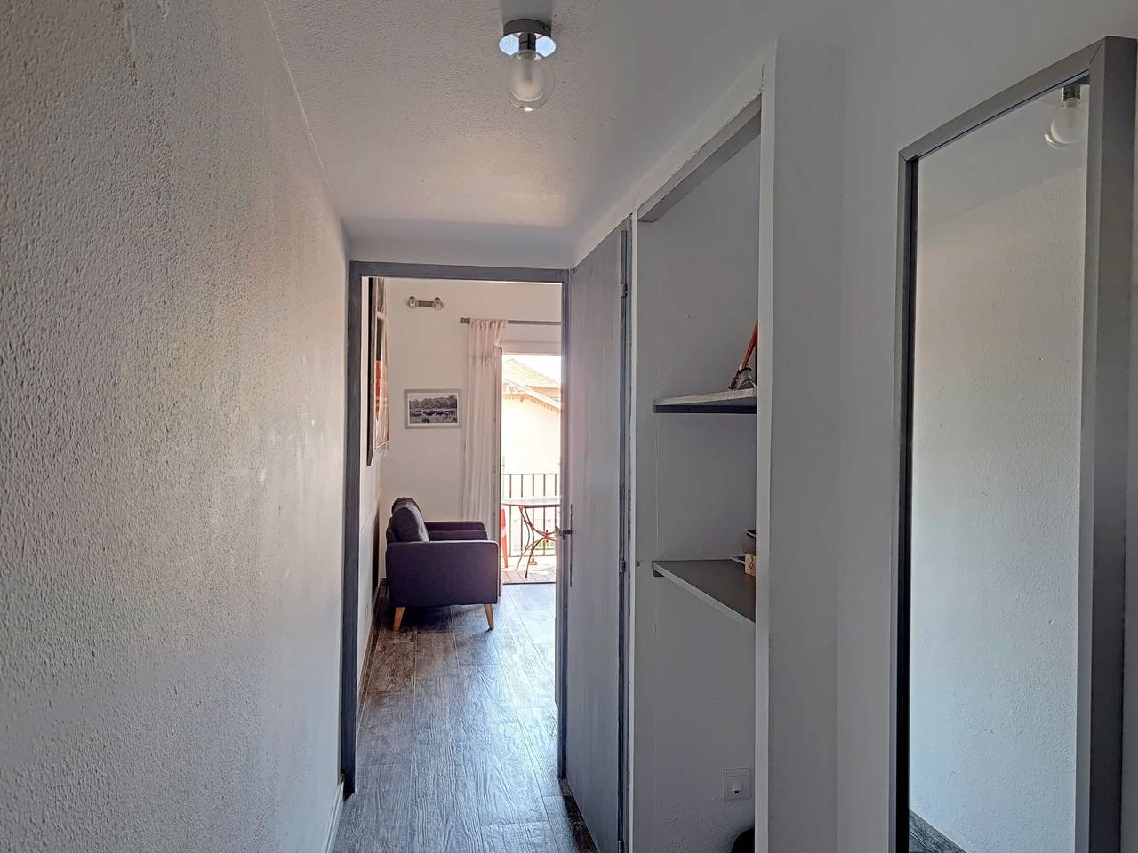 Entire apartment, Renovated duplex with air conditioning near the sea in Saintes-Maries-de-la-Mer, Arles region