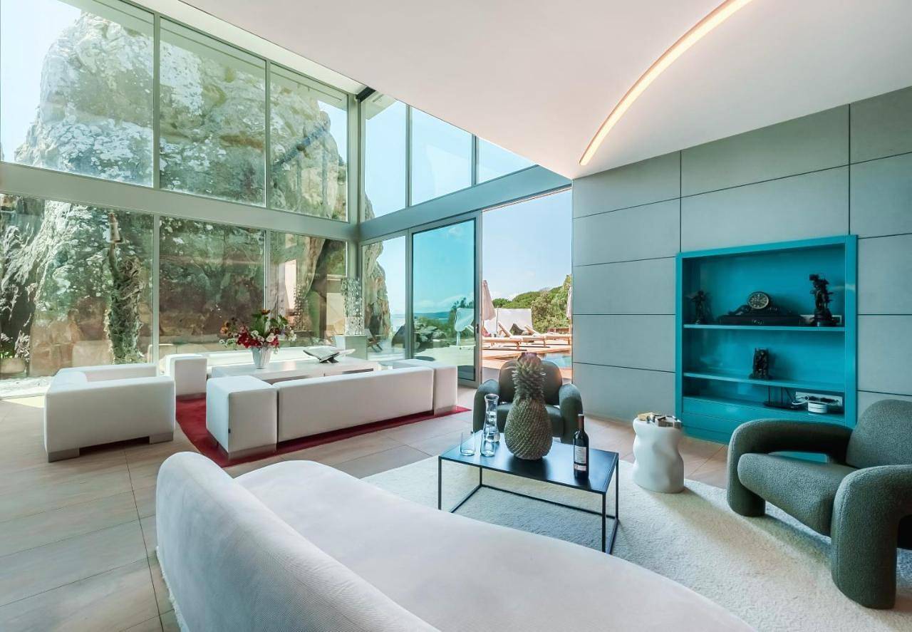 Villa Bond Sotogrande in Sotogrande, San Roque