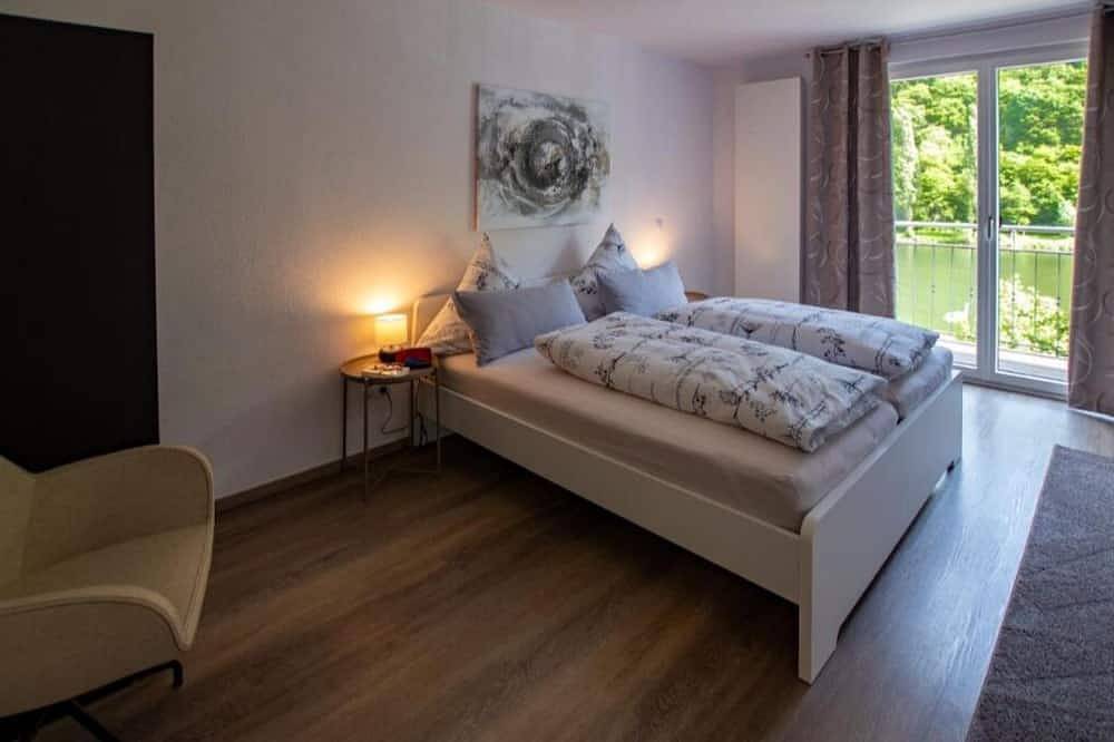 Ganze Wohnung, Südbalkon am Moselufer in Klotten, Cochem-Zell