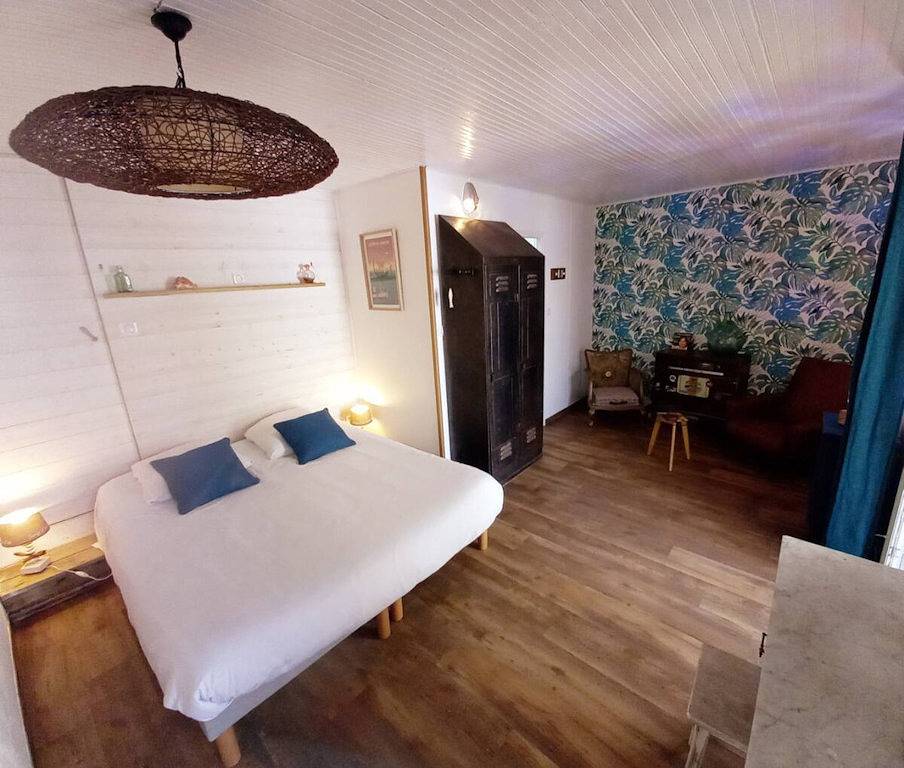Gîte de la Brocante avec son bain nordique - Ref 205 in L'Aiguillon-la-Presqu'île, Vendée