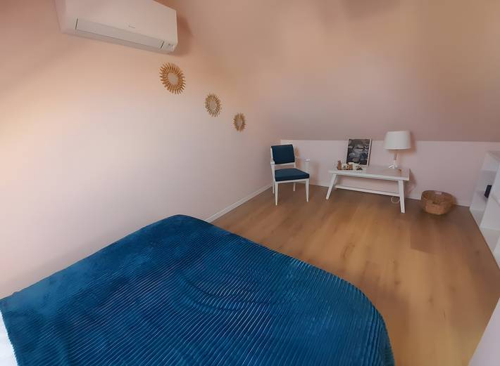 Chambre calme et cosy à Eaubonne, terrasse partagée, Wi-Fi et climatisation in Eaubonne, Val-d'Oise