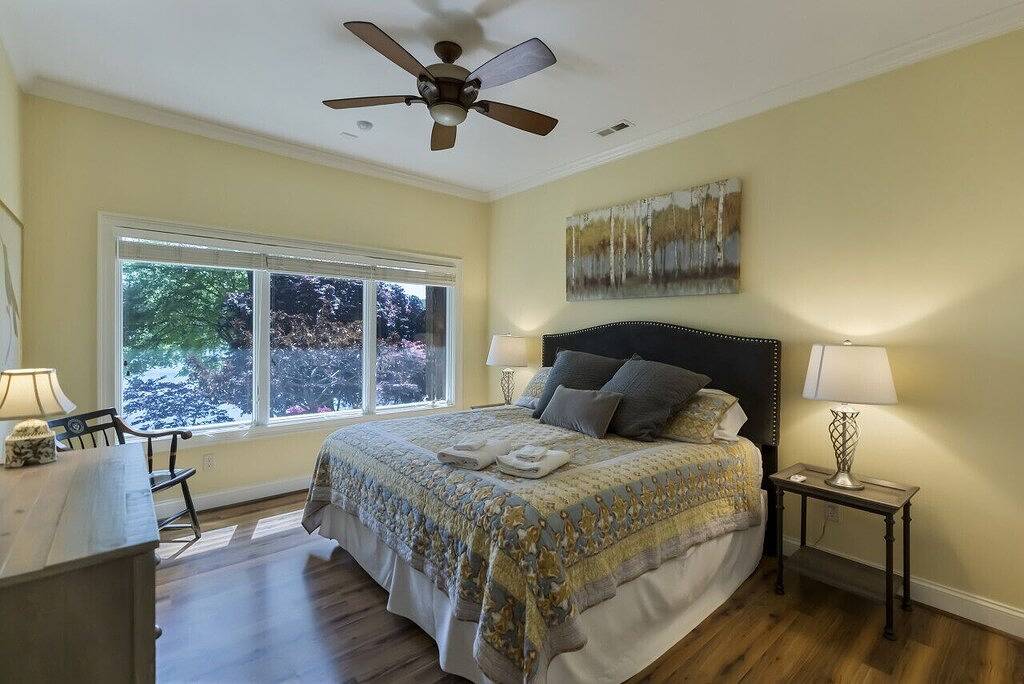 Custom Built Handwerker-Art Haus am See mit fantastischem Blick auf See Keowee in Lake Keowee