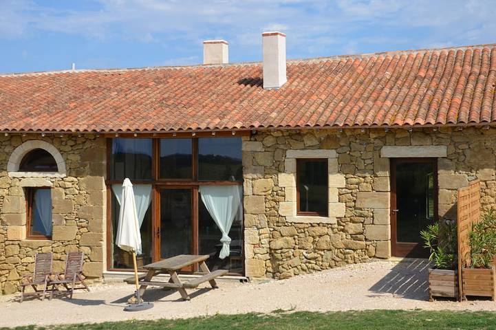 Cottage, calm and nature - pool in Riguepeu, Gers