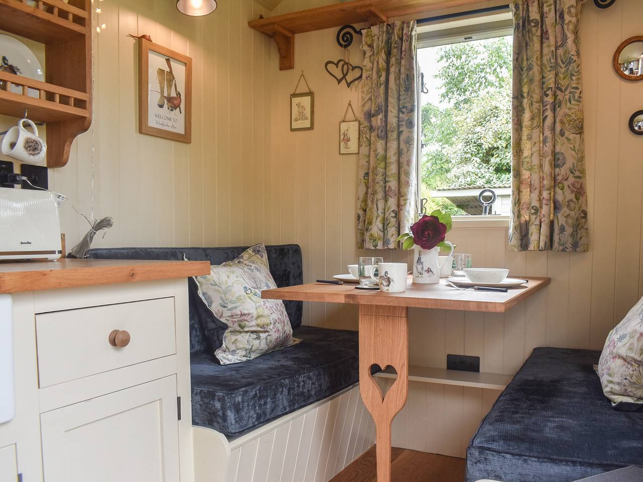 Shepard's Hut in Stroud, Gloucestershire