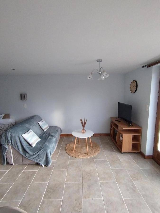 Gîte pour 4 personnes, avec jardin et terrasse à Bourdeilles - 3