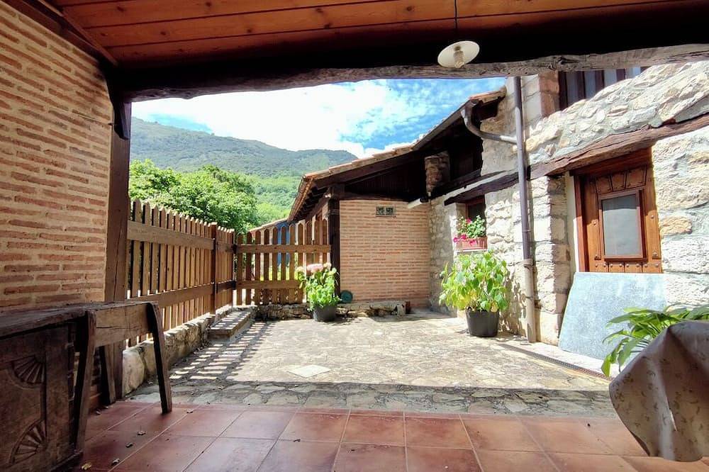 Apartamento entero, Ar. La Tablá - 4 plazas.Desconectar en Asturias en plena naturaleza. in Peñamellera Alta, Sierra del Cuera