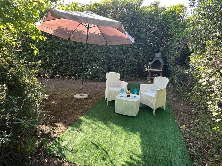 Villa 'Il Caminetto' with Sea View, Wi-Fi and Air Conditioning in Geremeas, Quartu Sant'Elena