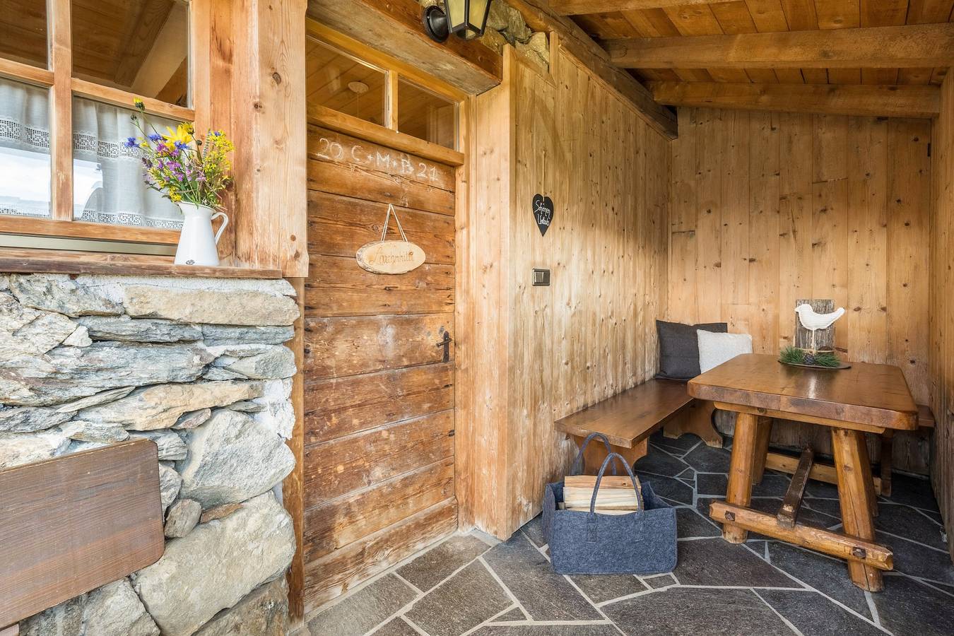 Vakantiehuis "Lärchnhittl" met Uitzicht op de Bergen, Wi-Fi, Balkon, Terras & Tuin in Aschbach (Algund), Algund
