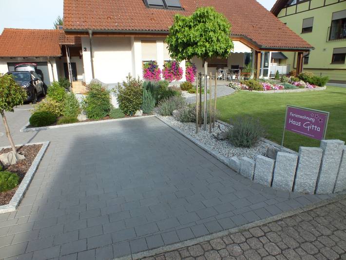 Ganze Ferienwohnung, Haus Gitta - Nichtraucher-Ferienwohnung mit 35qm, 1 Wohn-/Schlafraum für max. 2 Personen in Ihringen am Kaiserstuhl, Kaiserstuhl