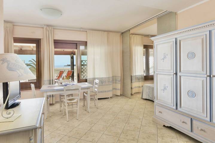 Gîte pour 3 personnes, avec vue sur l’océan et balcon/terrasse à Bosa Marina - 2