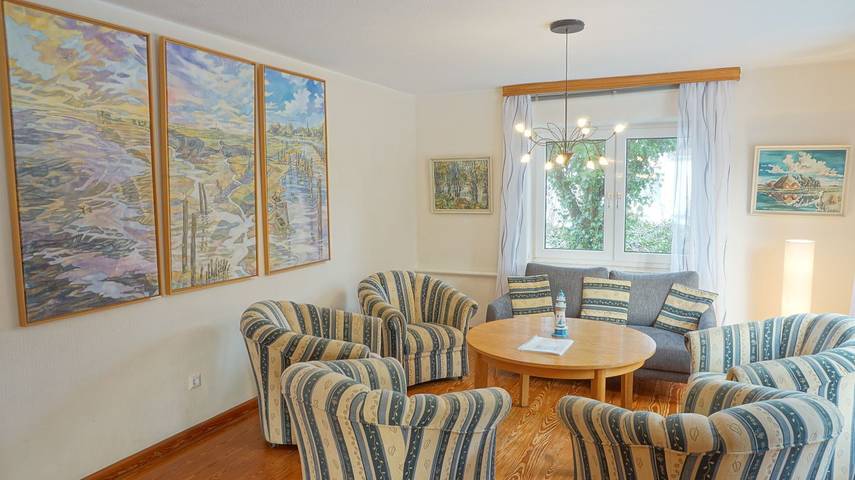 Ferienhaus für 8 Personen, mit Terrasse und Garten in Garding