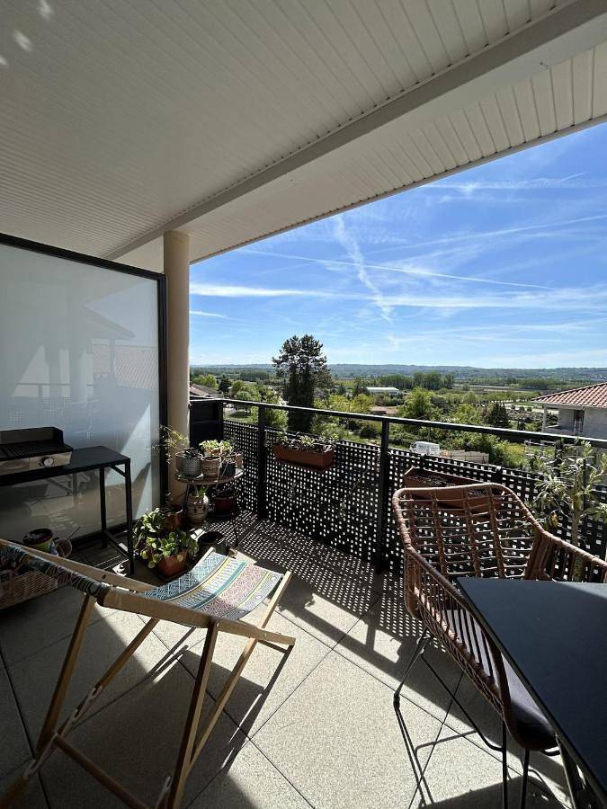 Appartement entier, Nid douillet - Terrasse Séjour au vert - Proche de Lyon in Frontonas, Région de La Tour-du-Pin
