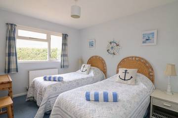 Bungalow für 6 Personen in Purbeck Heritage Coast, Südwestengland, Bild 3