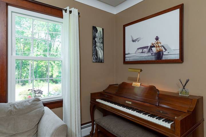 Vacation rental for 6 people, with yard and balcony, with pets in Dutchess County