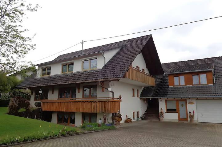 Ferienwohnung für 6 Personen, mit Garten und Balkon - 1