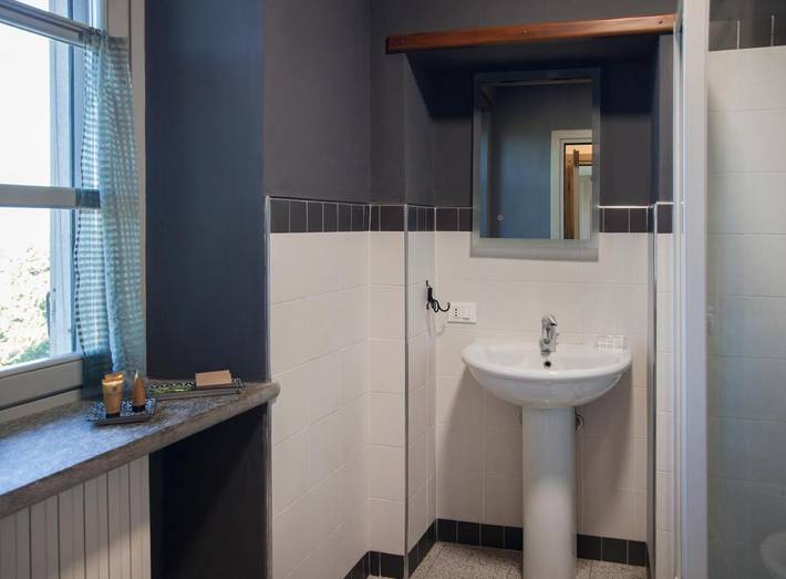 Gîte pour 4 personnes, avec vue et balcon à Serralunga d'Alba - 3