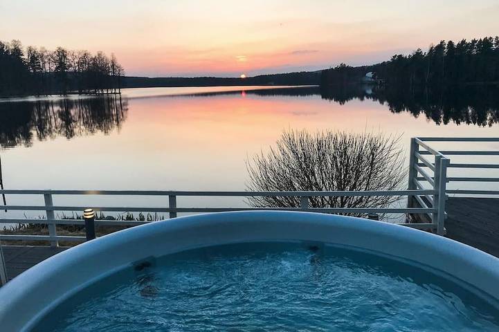 Ferienhaus für 9 Personen, mit Sauna und Balkon sowie Garten