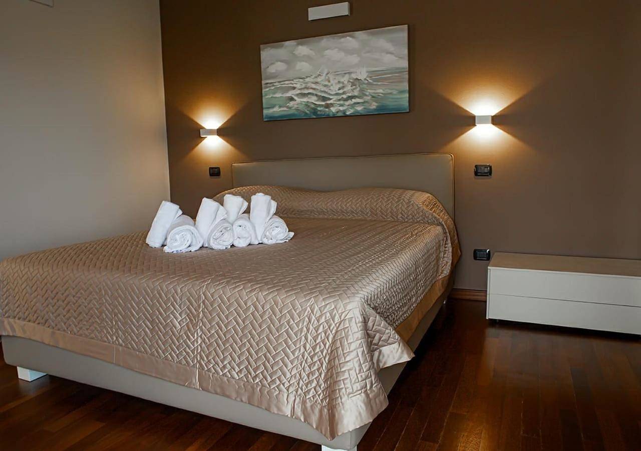 Appartamento intero, Sirmione Rosselli Apartments in Colombare, Sirmione