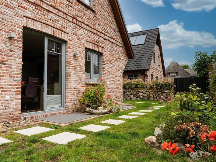 Ferienwohnung für 4 Personen, mit Terrasse und Garten in Tinnum - 2