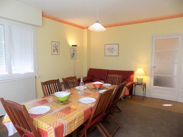 Location de vacances pour 8 personnes, avec terrasse et jardin, animaux acceptés à Saint-Georges-de-Didonne - 2