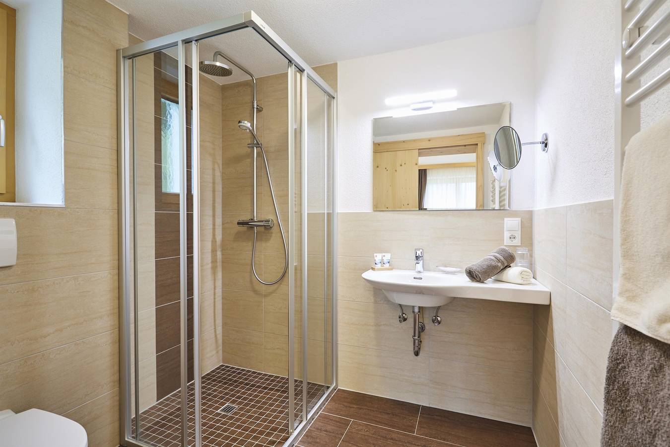 Mehrbettzimmer in Hochoetz, Haiming