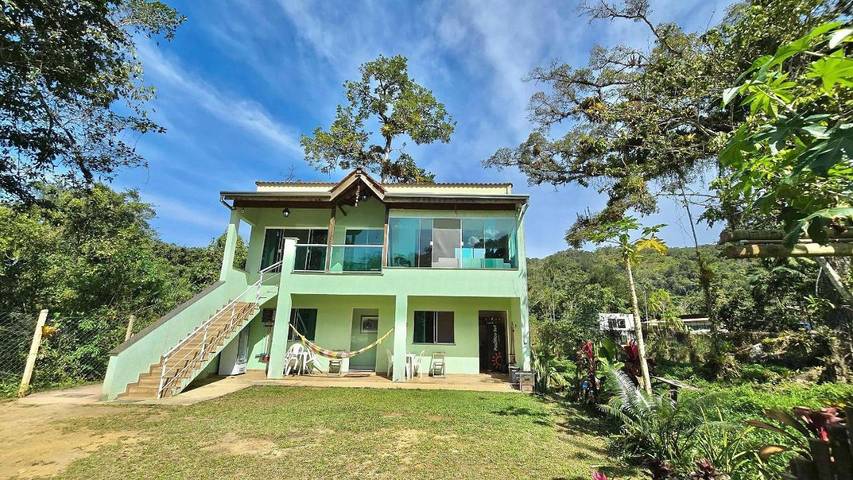 Casas e apartamentos de temporada para 2 pessoas, com vista e jardim em Picinguaba