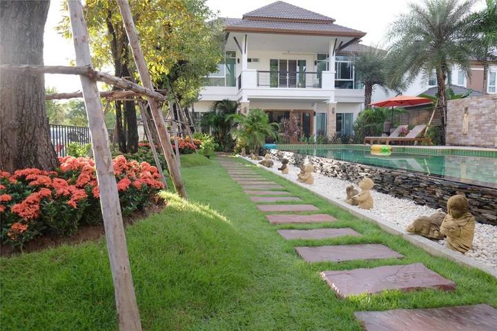 Location de vacances pour 8 personnes, avec piscine ainsi que jardin et vue, animaux acceptés dans Saraphi - 3