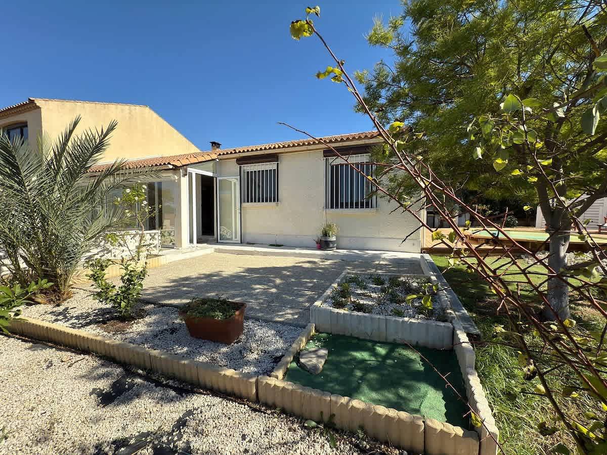 Oasis Vendres piscine et confort moderne in Vendres, Côte d'Améthyste