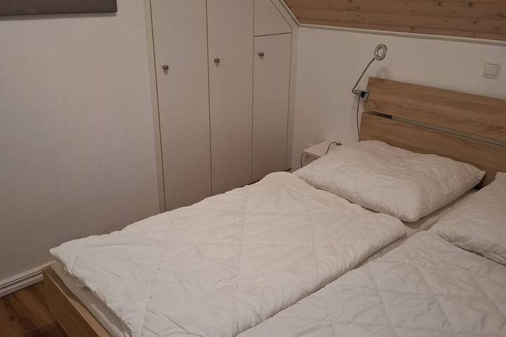 Am See - Luxus Ferienhaus mit allem Komfort, direkt an einem kleinen See gelegen in Nordhorn, Landkreis Grafschaft Bentheim