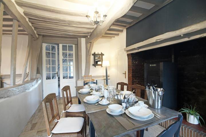 Gîte pour 8 personnes, avec terrasse et jardin, animaux acceptés à Vittefleur - 3