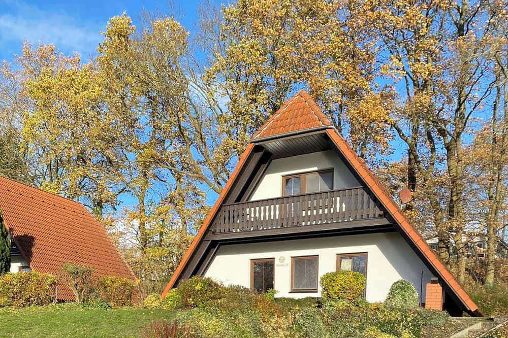 Finnhaus Brigitte - Holiday home for 4 people in the vacation village at the Marlow bird park in Marlow, Vorpommern-Rügen