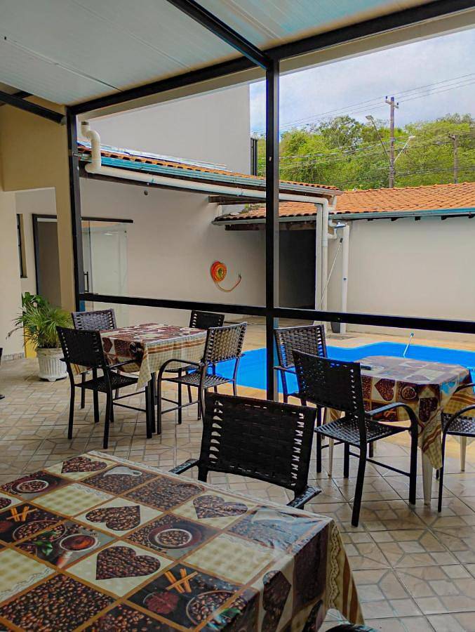 Pousadas para 4 pessoas, com piscina em Aparecida