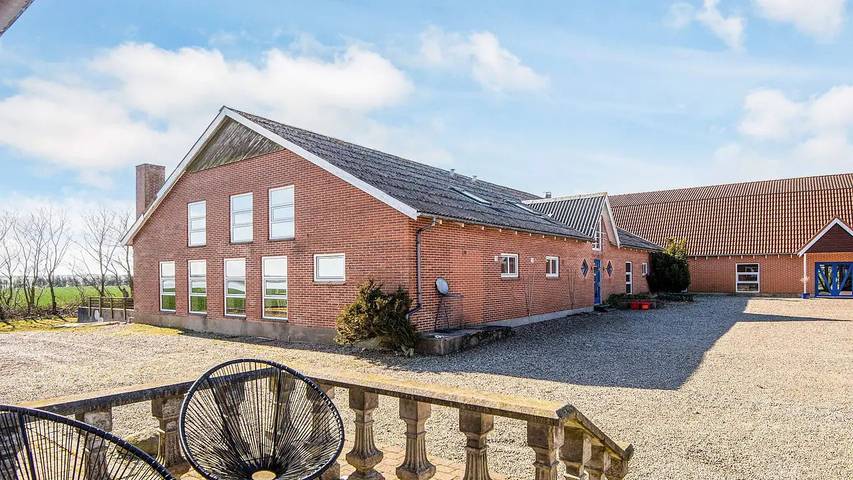 Ferienhaus für 21 Personen, mit Whirlpool und Pool sowie Sauna und Terrasse