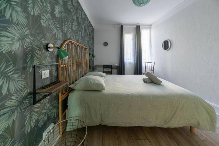 Gîte pour 10 personnes, avec vue et balcon à Gannat - 4