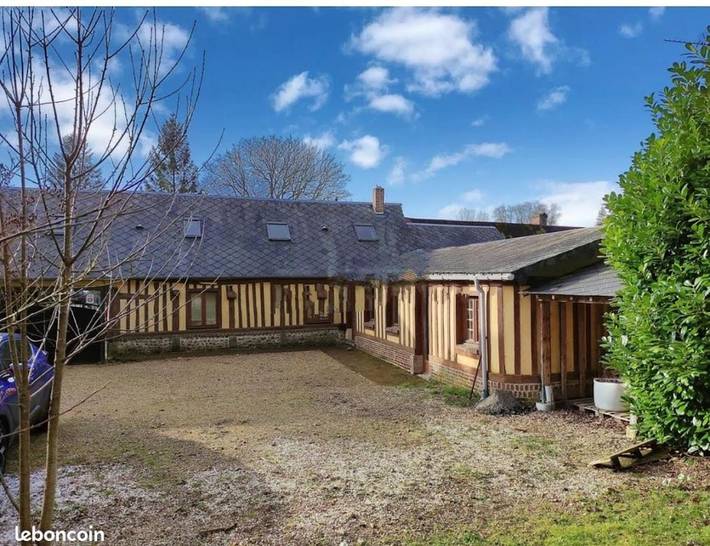 Location de vacances pour 6 personnes, avec vue et jardin, animaux acceptés à Grainville-la-Teinturière