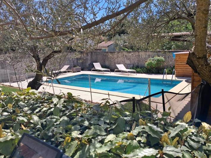 Location de vacances pour 6 personnes, avec jardin et piscine à Vacqueyras - 2