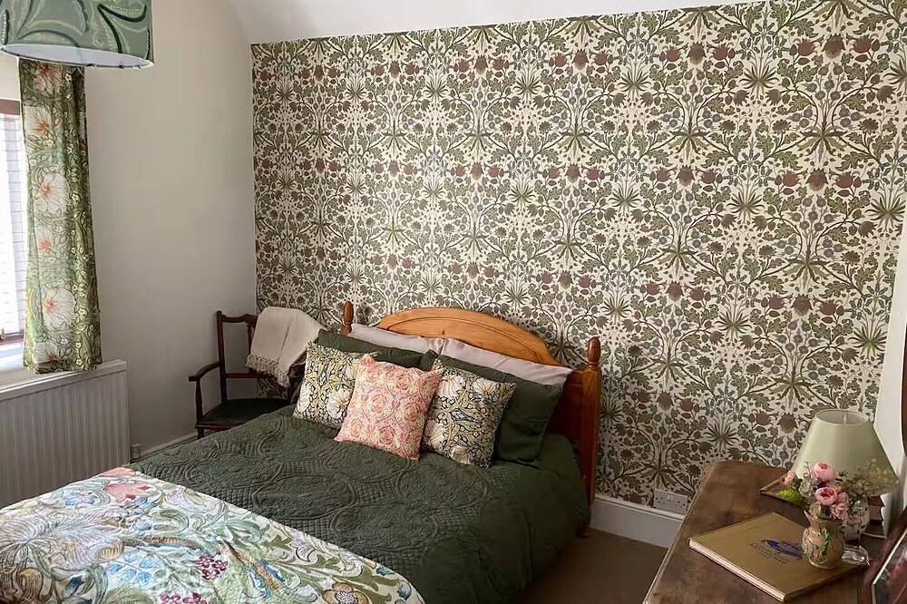 Crusader Cottage - Cosy 2 bed detached cottage in quiet village in Hertfordshire