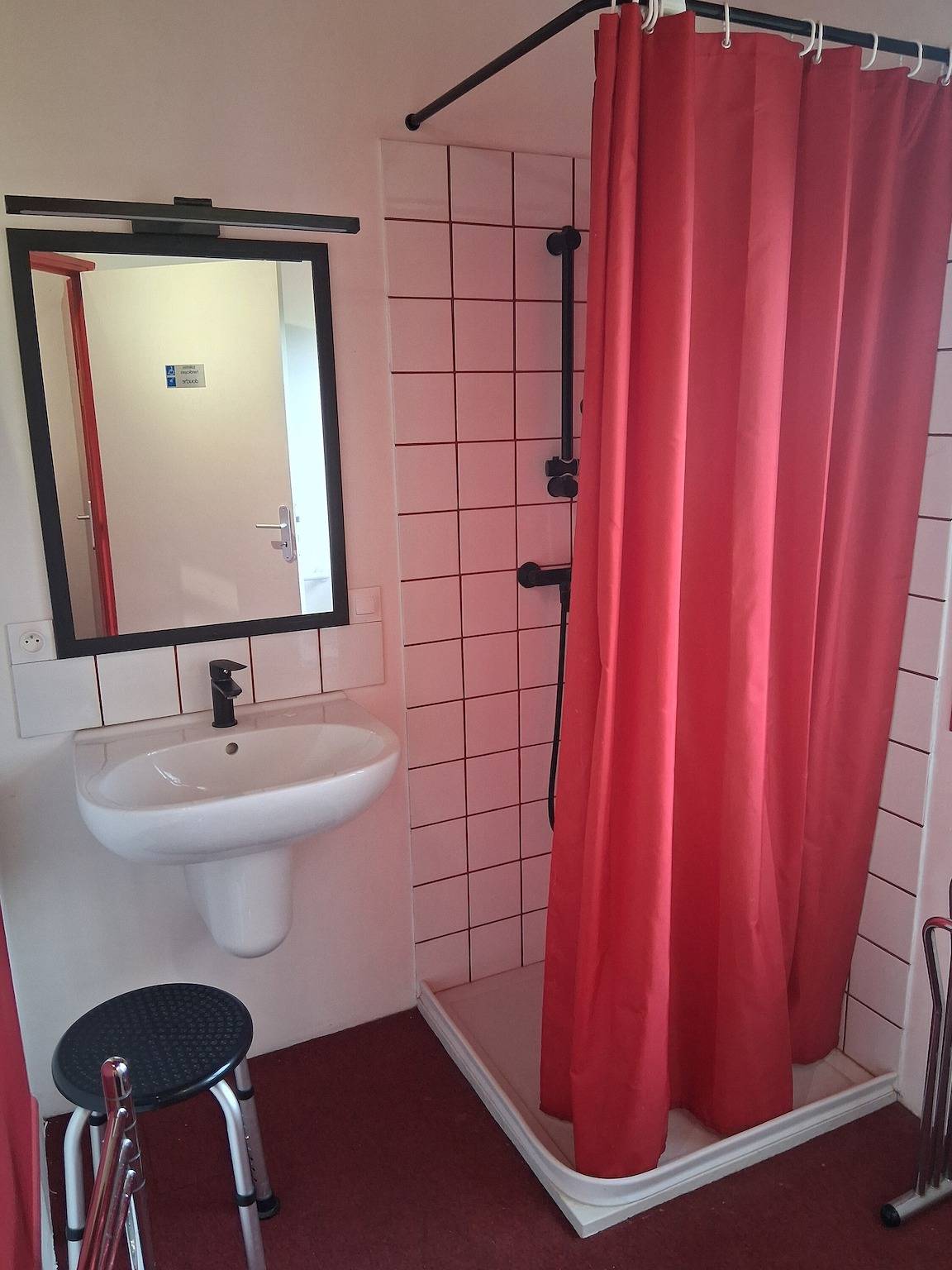 Gîte de l'Ecluse pour 10 personnes in Bassanne, Région de Langon